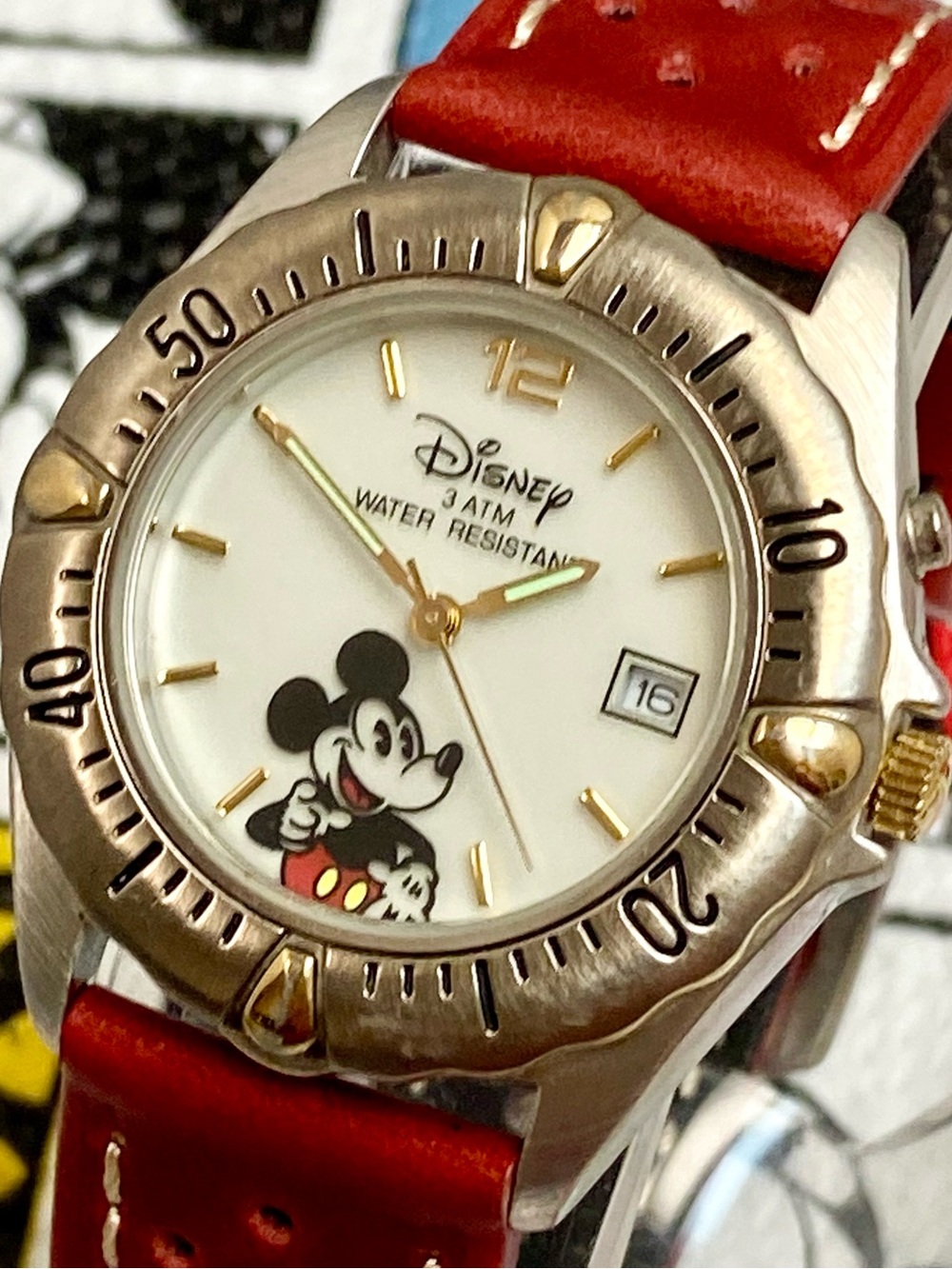 Vintage Disney Time Works Mickey Mouse Watch with Backlight and Rotating Bezel - Picture 2 of 16
